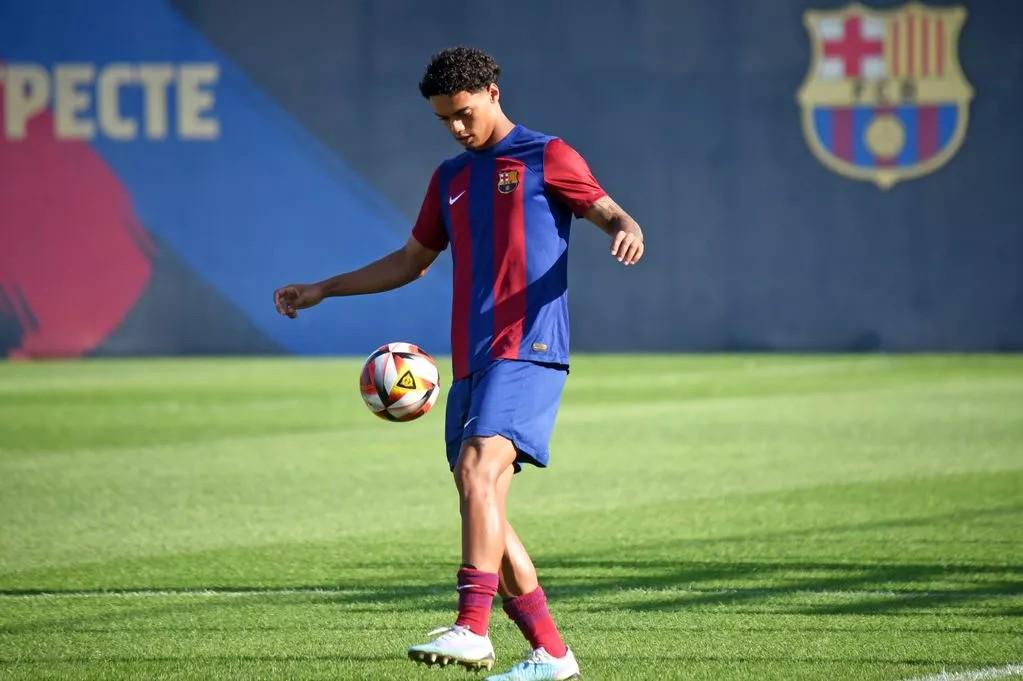 并在与卢顿 并在与卢顿